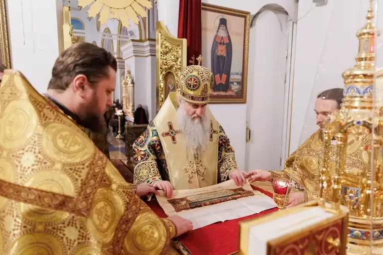Божественная литургия в Спасо-Вознесенском кафедральном соборе Ульяновска