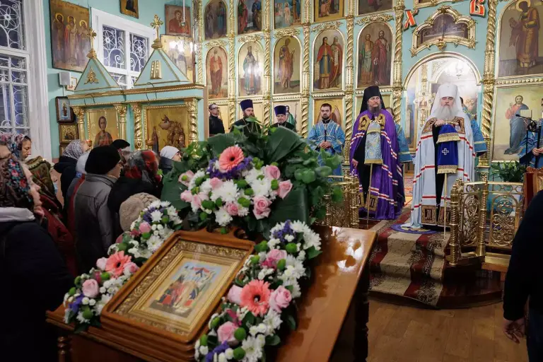 Всенощное бдение в храме в честь иконы Божией Матери «Неопалимая Купина» Ульяновска