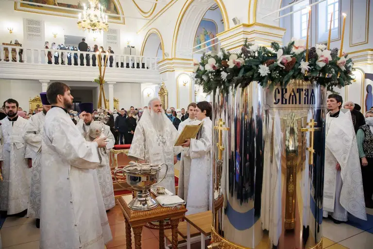 В день Богоявления в храмах Симбирской епархии совершены праздничные богослужения и чин Великого освящения воды
