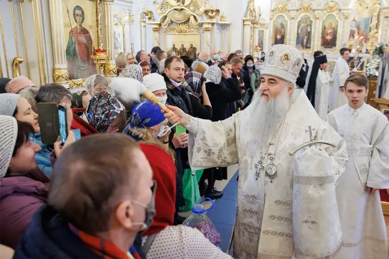 Божественная литургия и чин освящения воды в Спасо-Вознесенском кафедральном соборе Ульяновска