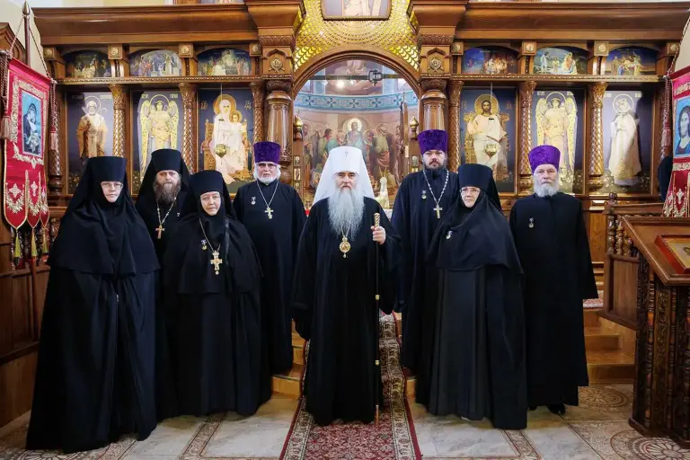 Божественная литургия в женском монастыре Архангела Михаила с. Комаровка