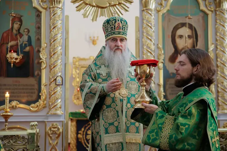 Божественная литургия в Спасо-Вознесенском кафедральном соборе Ульяновска
