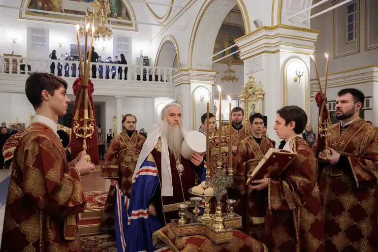 Всенощное бдение в Спасо-Вознесенском кафедральном соборе Ульяновска