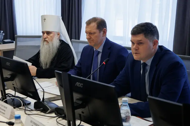 Митрополит Лонгин принял участие в заседании оргкомитета по проведению празднования 90-летия УлГПУ