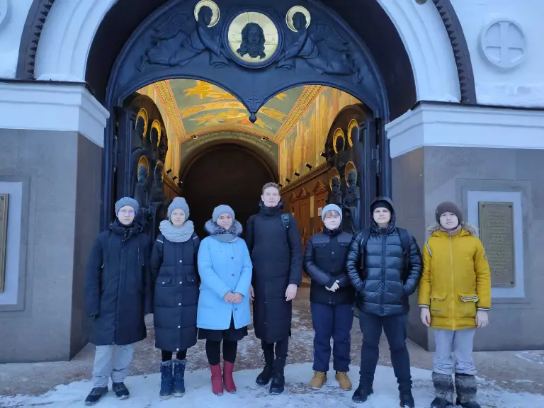 Участники младшего крыла движения «Симбирская православная молодежь» посетили Спасский женский монастырь