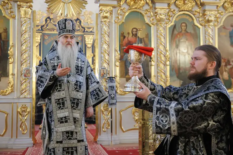 Вечерня и Литургия Преждеосвященных Даров в Спасо-Вознесенском кафедральном соборе Ульяновска