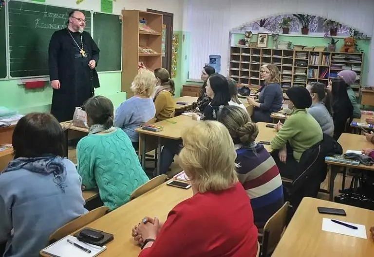 В школах проходят родительские собрания по выбору модуля «Основы православной культуры»