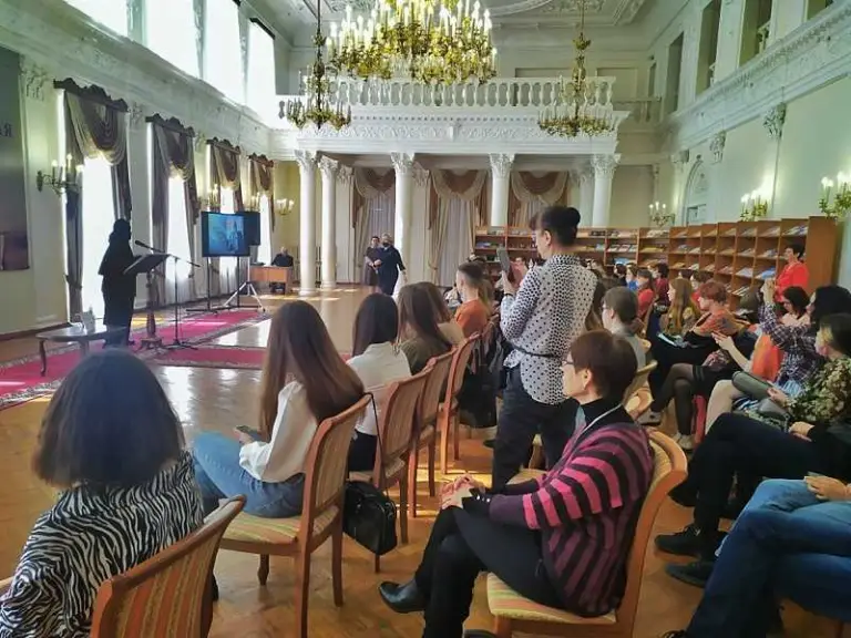 Ульяновцам презентовали сборник, посвященный истории Воскресенского некрополя