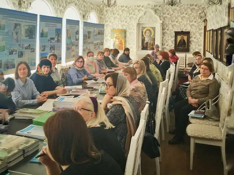 Начали работу краткосрочные курсы для педагогов учреждений среднего образования по духовно-нравственному воспитанию