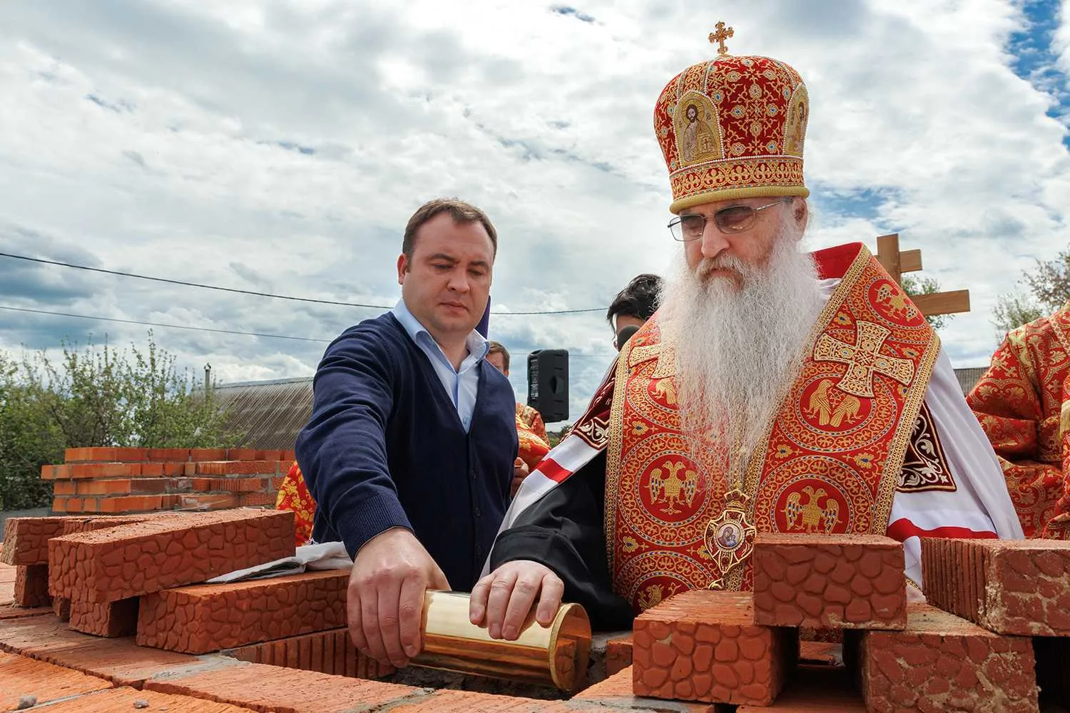 Митрополит Лонгин совершил чин основания храма во имя преподобномученицы Екатерины Симбирской