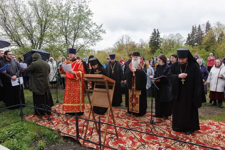Божественная литургия в храме в честь иконы Божией Матери «Взыскание погибших» р.п. Языково