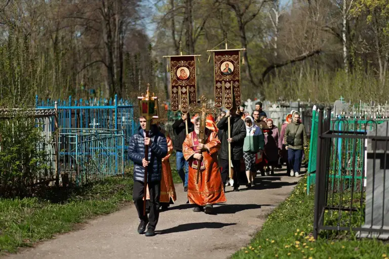 В Воскресенском некрополе прошел крестный ход в память о героях Великой Отечественной войны