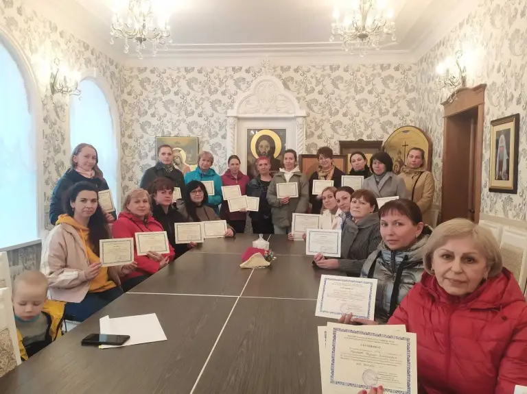 Педагогам вручены сертификаты по итогам семинаров «Социокультурные истоки»