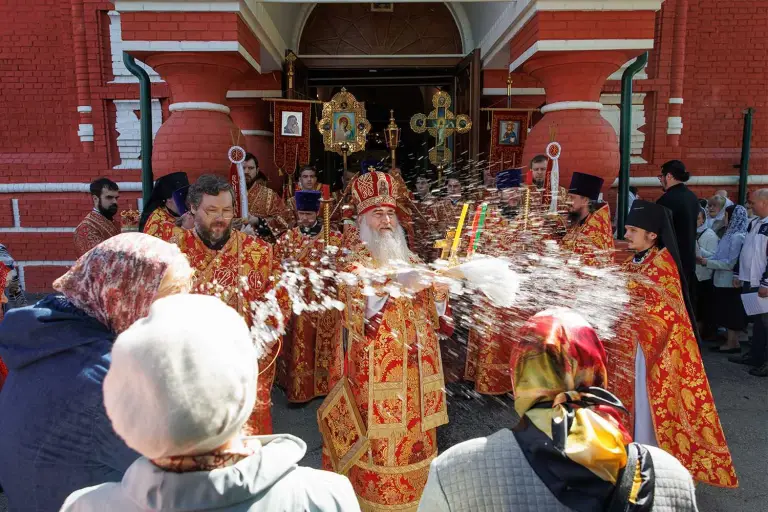 Божественная литургия в Воскресенско-Германовском храме Ульяновска