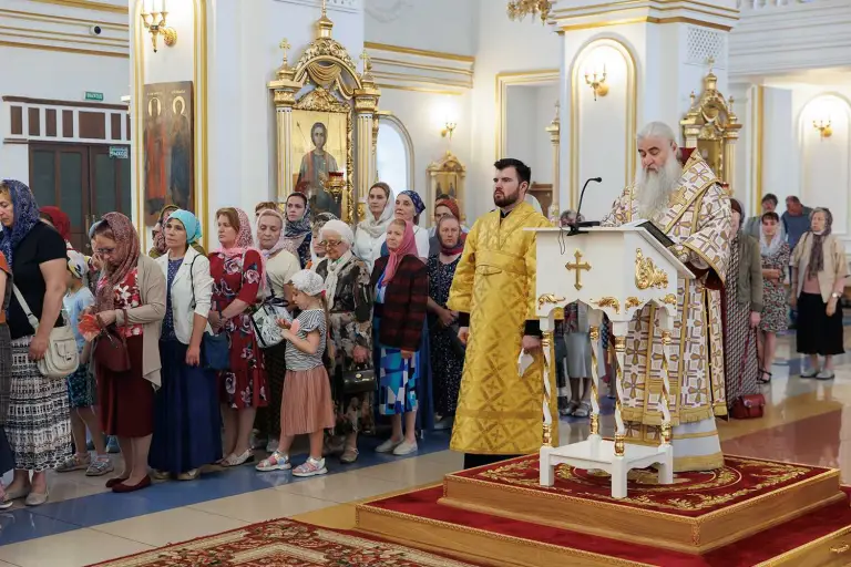 Всенощное бдение в Спасо-Вознесенском кафедральном соборе Ульяновска