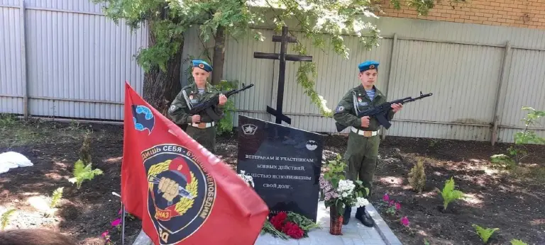 В селе Криуши установлен крест в память о воинах России