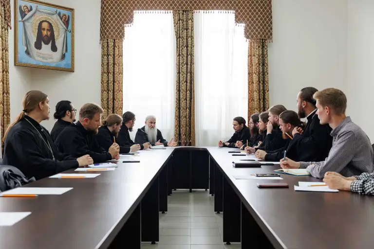 Митрополит Лонгин провел совещание по принесению в Ульяновск ковчега с мощами преподобного Сергия Радонежского