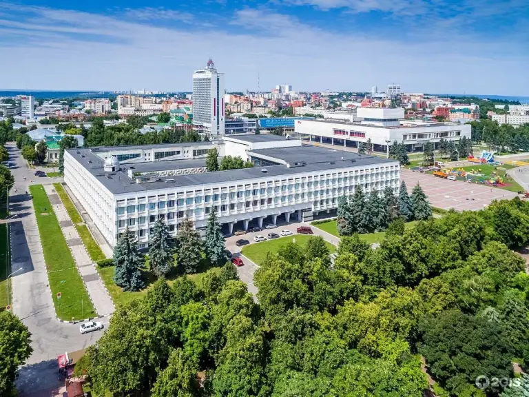 Может ли университет заменить семинарию?