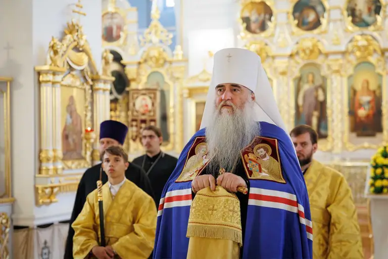 Празднуя память святых апостолов