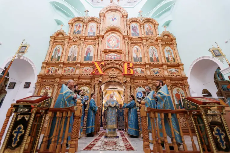 Божественная литургия в Богоявленском храме р.п. Старая Майна