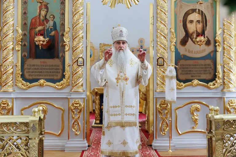 Божественная литургия в Спасо-Вознесенском кафедральном соборе Ульяновска