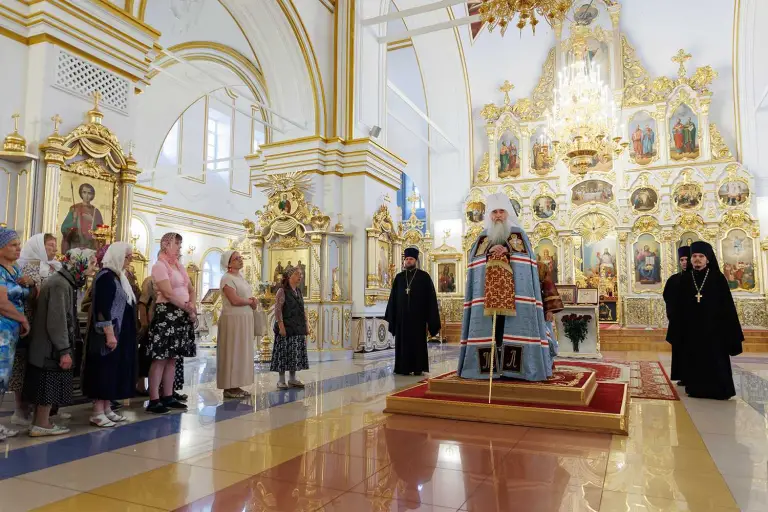 Всенощное бдение в Спасо-Вознесенском кафедральном соборе Ульяновска