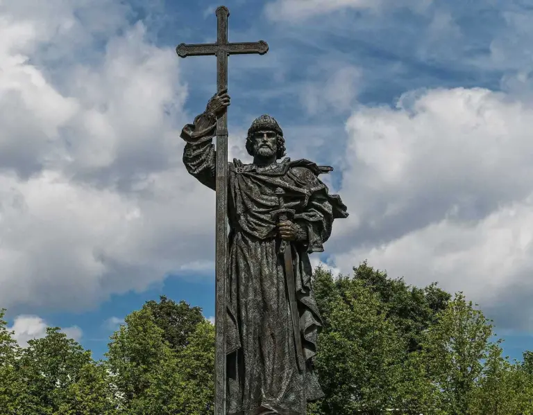 Слово Святейшего Патриарха Кирилла после молебна у памятника князю равноапостольному князю Владимиру в праздник Крещения Руси