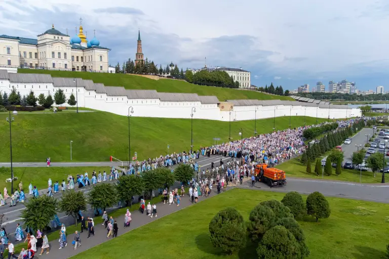 Крестный ход с Казанской иконой Божией Матери. Видео