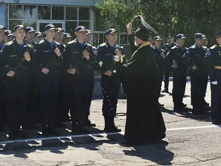 Священник благословил курсантов военного учебного центра