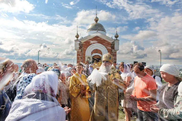 В день рождества святителя Николая состоялось богослужение на Никольской горе в р.п. Сурское