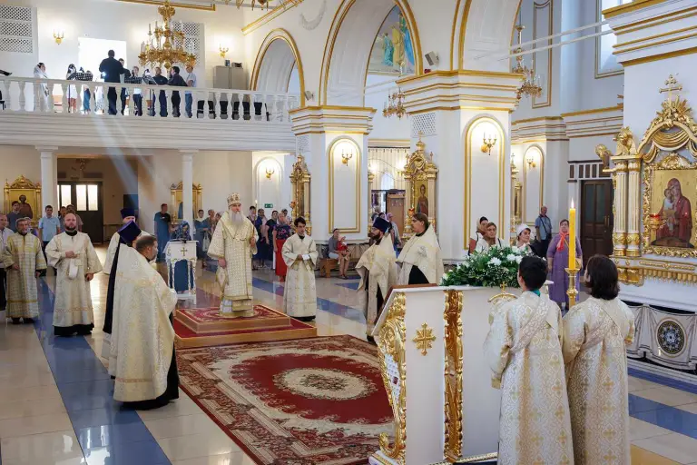 Всенощное бдение в Спасо-Вознесенском кафедральном соборе Ульяновска