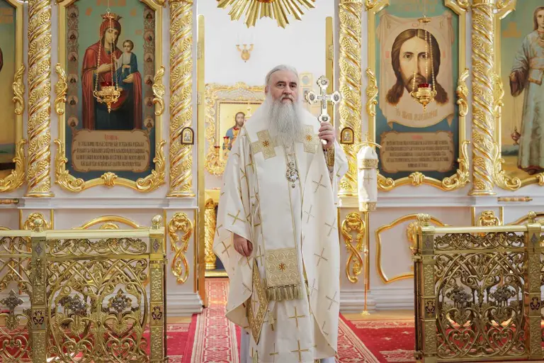 Божественная литургия в Спасо-Вознесенском кафедральном соборе Ульяновска