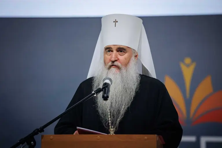 Митрополит Лонгин принял участие в торжественном вечере, посвященном 90-летию УлГПУ
