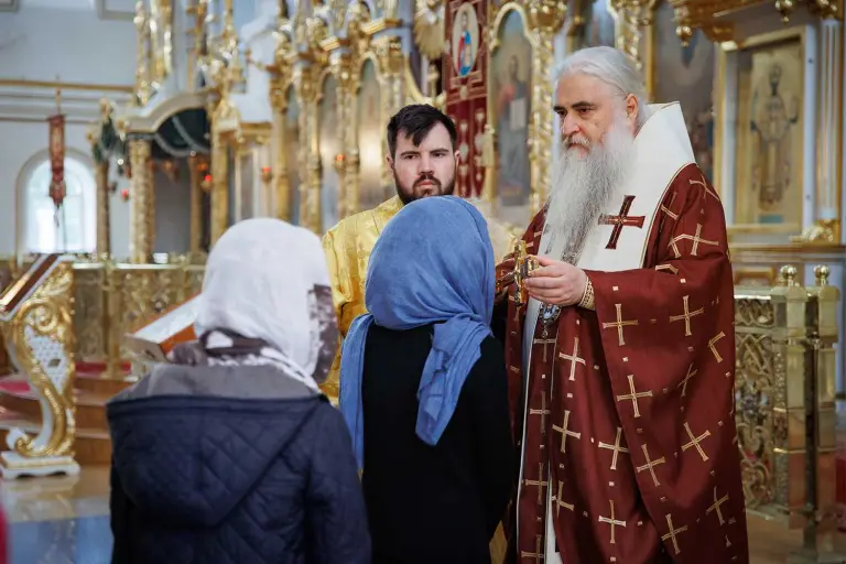Божественная литургия в Спасо-Вознесенском кафедральном соборе Ульяновска