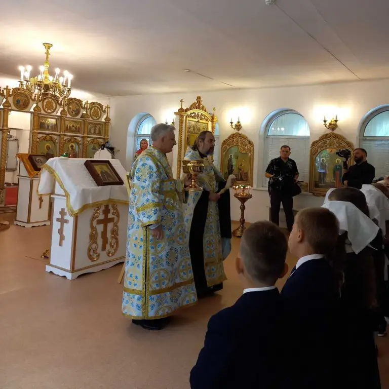 В гимназическом храме был совершен молебен для учащихся перед началом нового учебного года
