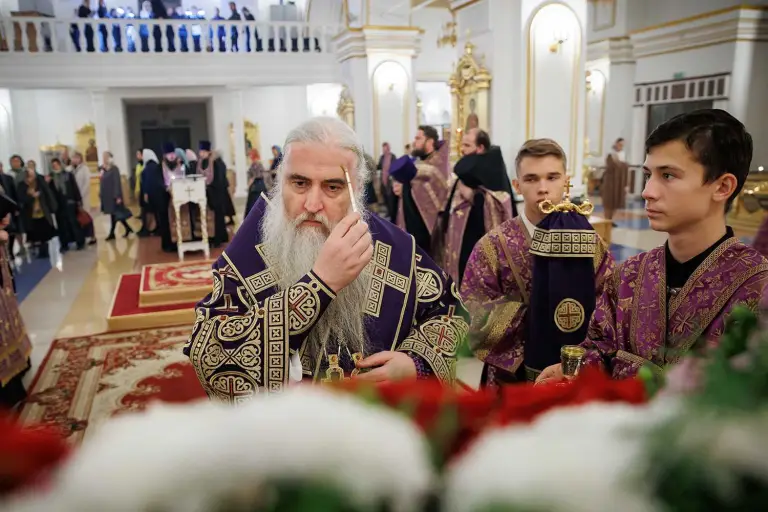 Всенощное бдение в Спасо-Вознесенском кафедральном соборе Ульяновска