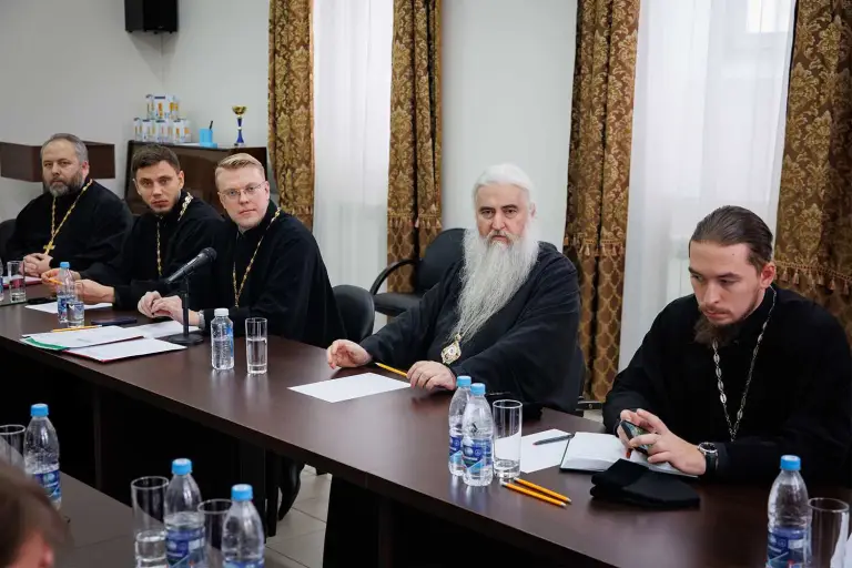Митрополит Лонгин возглавил совещание, посвященное проведению регионального этапа Рождественских чтений