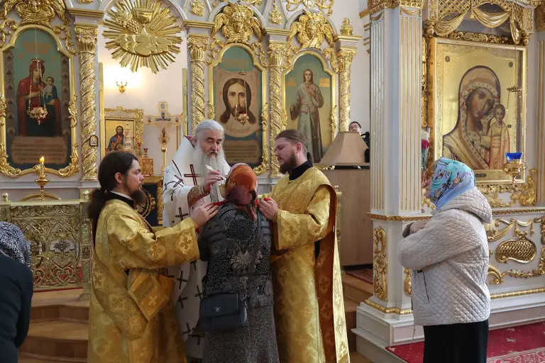 Божественная литургия в Спасо-Вознесенском кафедральном соборе Ульяновска