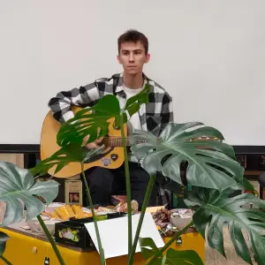 Kzum-DEUsOM