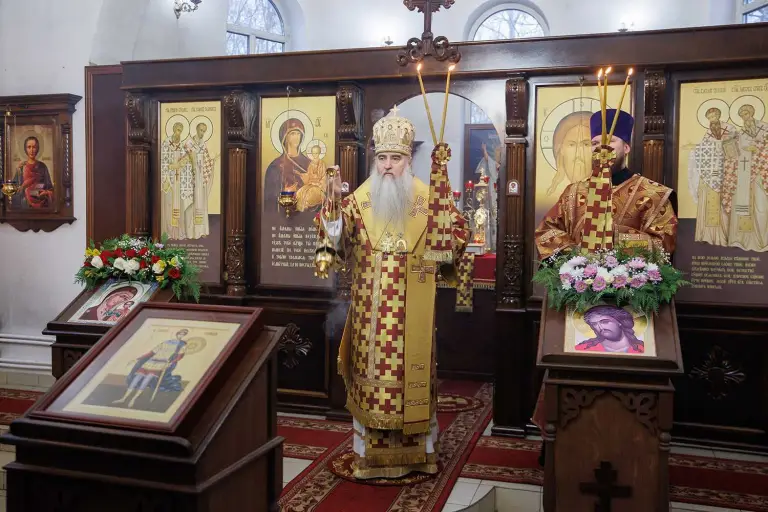 Божественная литургия в храме во имя Димитрия Солунского р.п. Ишеевка