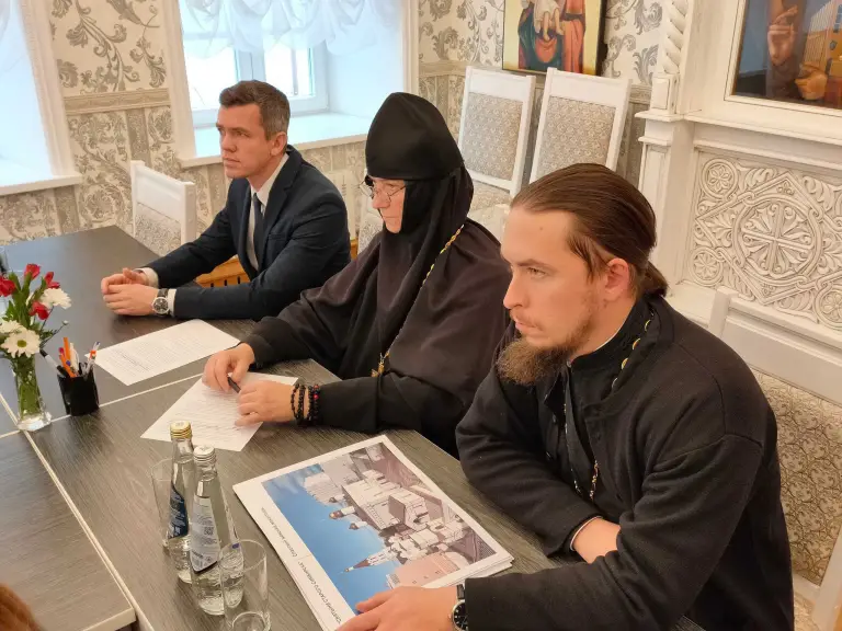 В Спасском монастыре прошла рабочая встреча по организации нового туристического маршрута
