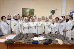 Сестры милосердия связали 260 пар носков для отправки в зону конфликта
