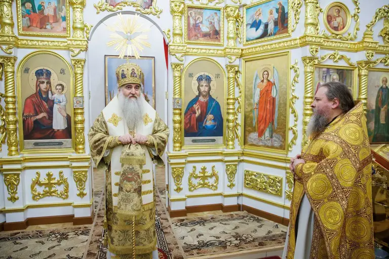 Божественная литургия в храме Сретения Господня в Ульяновске