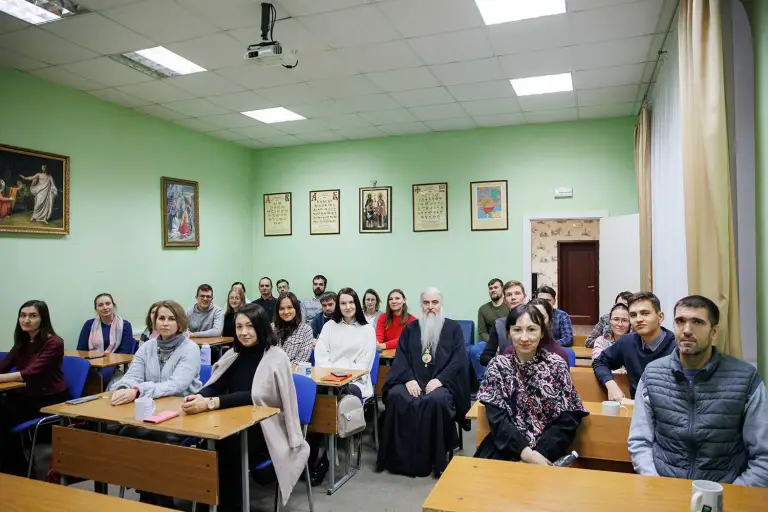 В епархиальном молодежном киноклубе обсудили фильм «Миссия»