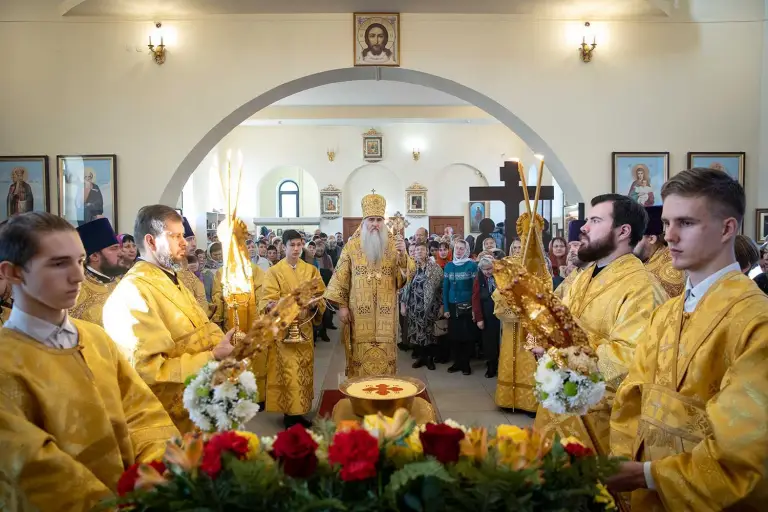 Божественная литургия в храме во имя апостола Андрея Первозванного в Ульяновске