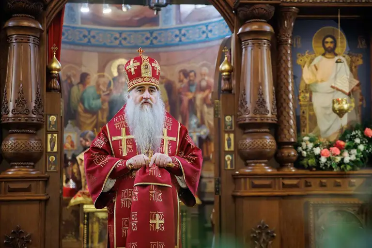 Божественная литургия в женском монастыре Архангела Михаила с. Комаровка