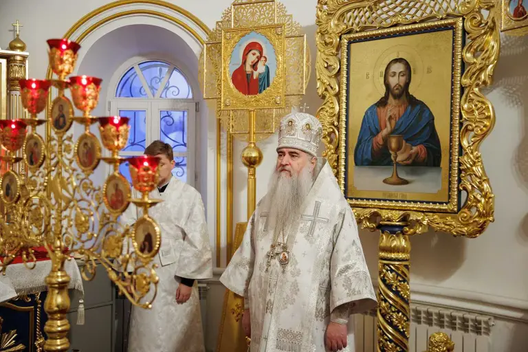 Божественная литургия и панихида в Спасо-Вознесенском кафедральном соборе Ульяновска