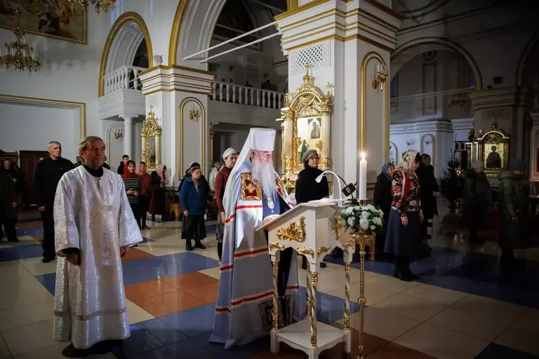 Уставное богослужение в Спасо-Вознесенском кафедральном соборе Ульяновска