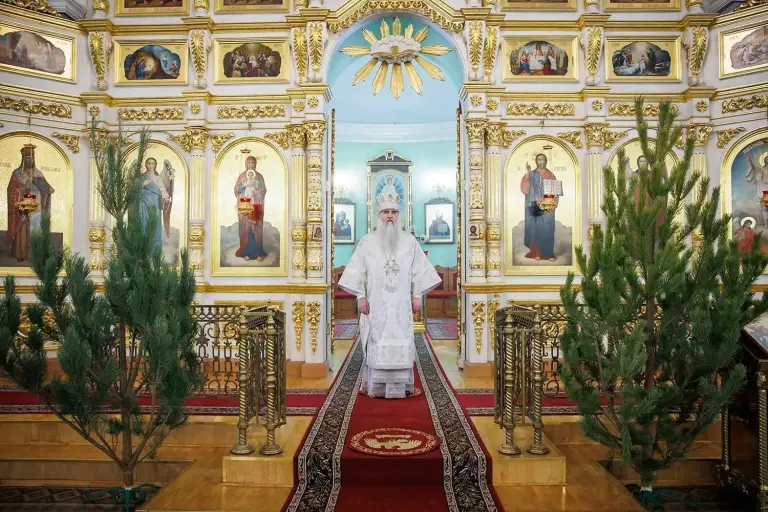 Царские часы, изобразительны, великая вечерня и Божественная литургия в Воскресенско-Германовском храме Ульяновска
