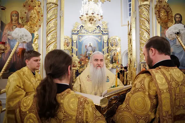 Великая Рождественская вечерня в Спасо-Вознесенском кафедральном соборе Ульяновска